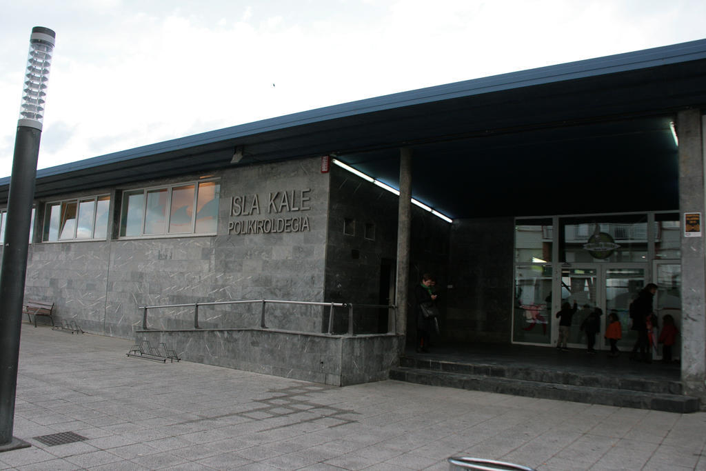 Mundaka Hostel&Sports Cafe Exteriör bild