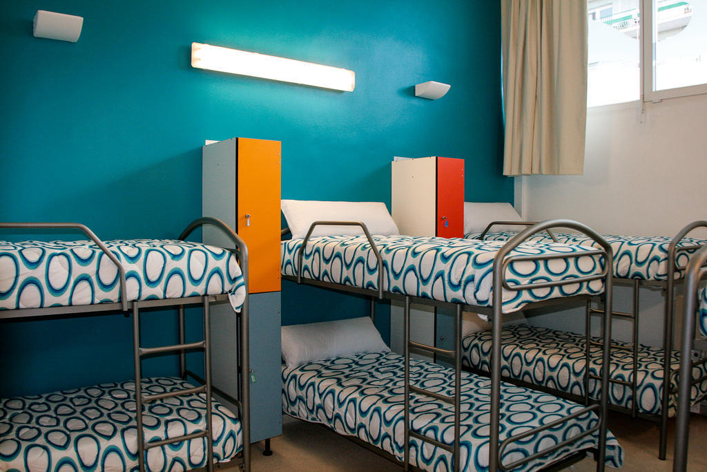 Mundaka Hostel&Sports Cafe Rum bild